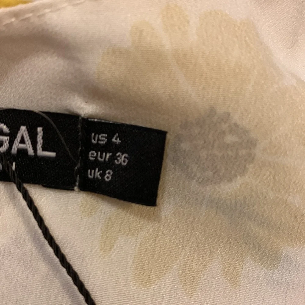 Nasty Gal Sunflower Print Cold Shoulder Wrap Dress - Picture 4 of 6